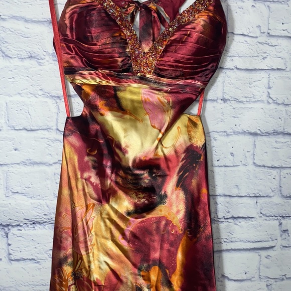 Faviana Couture -Lilies Floral Prom/Formal Open-back Beaded Bust Maxi Dress - Picture 4 of 14